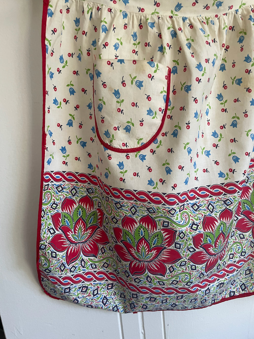 Ms Petal's vintage apron