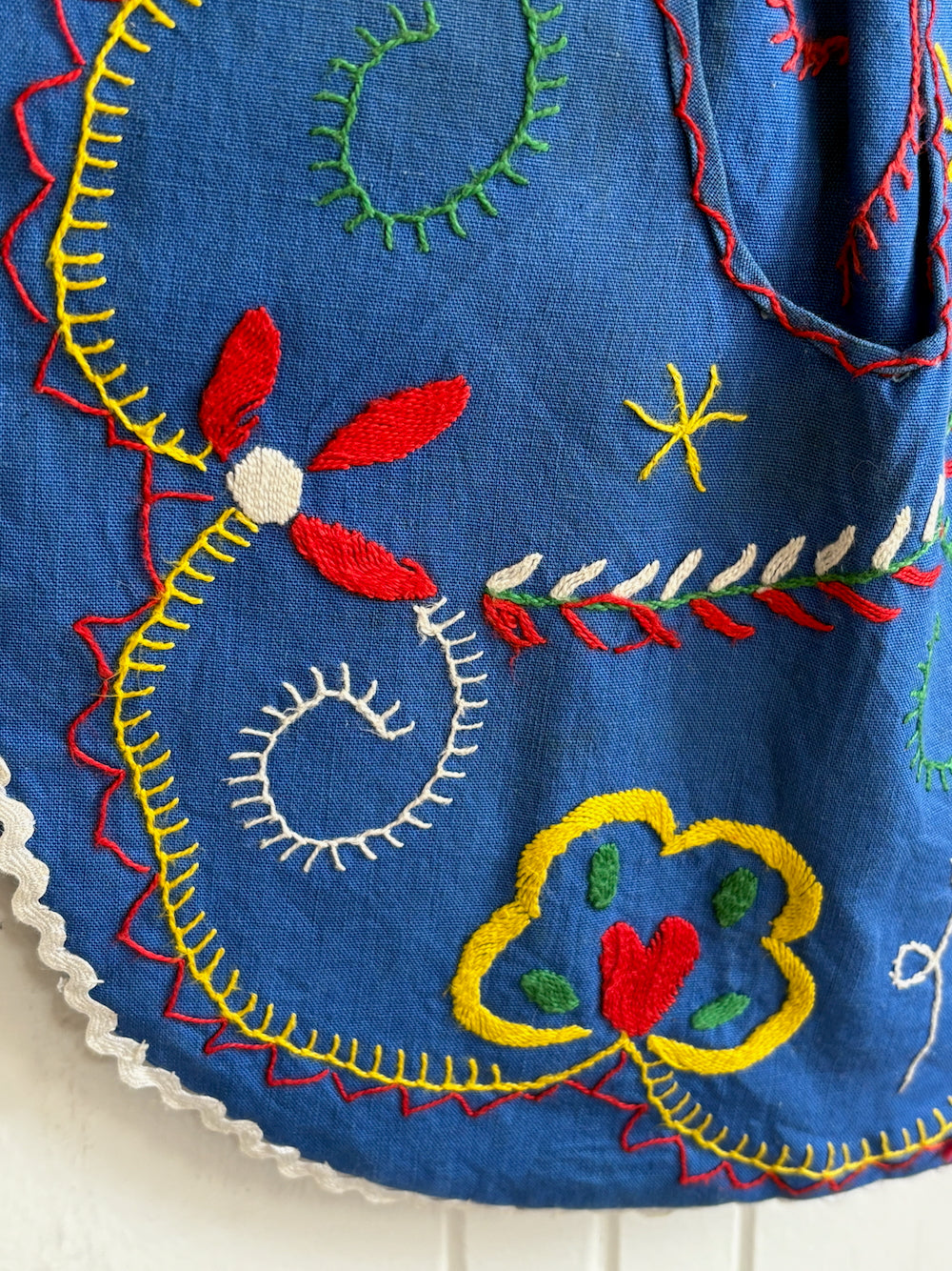 Sassy's hand stitched Portugal apron