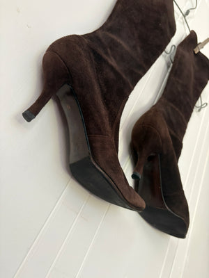 Jenny's brown suede boots