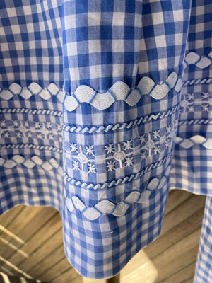 Vintage gingham cross stitch apron detail edge