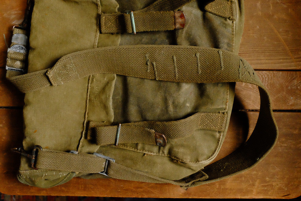 Vintage Army Shoulder Bag Detail