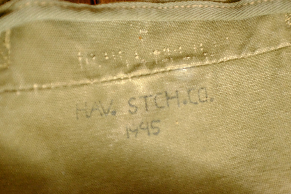 Vintage Army Shoulder Bag Bottom Detail