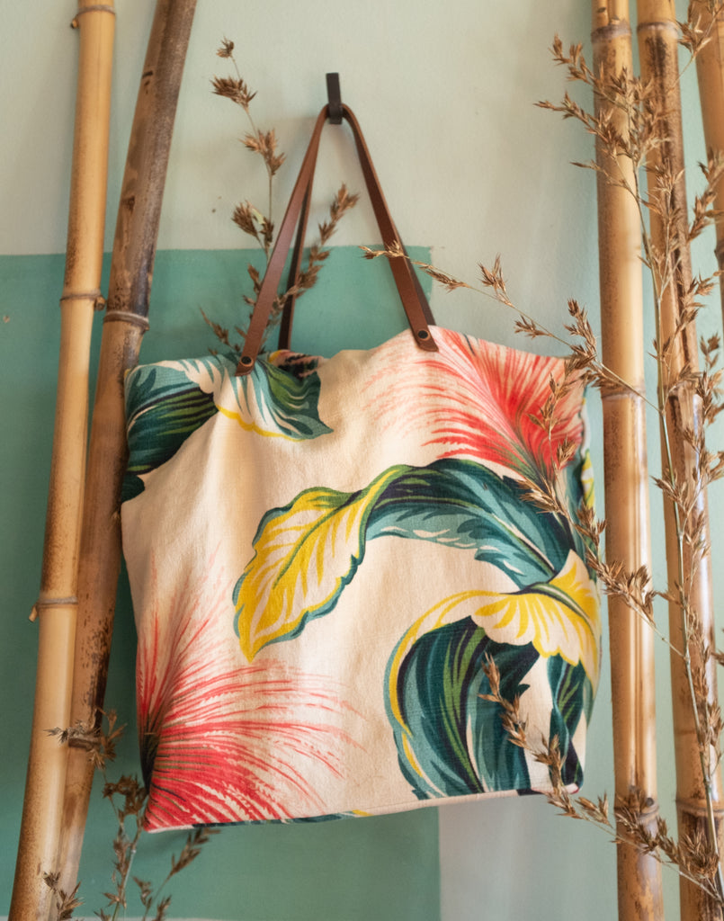 Lana's banana leaf tote bag