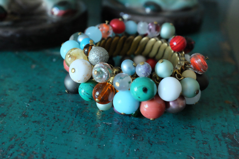 Vintage multi-colored beaded bracelet