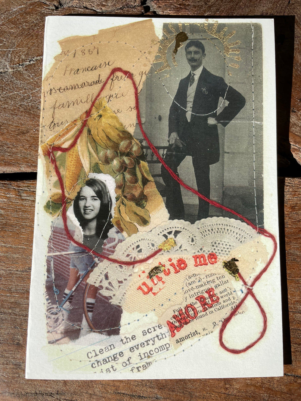 Pack of flirty printed cards with custom envelopes