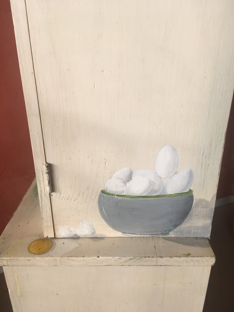 Uta's Egg Cupboard
