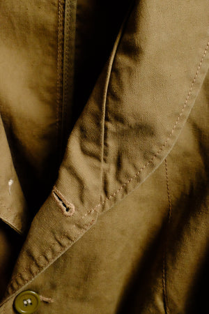 Vintage Khaki Hiking Jacket for Outdoor Enthusiasts