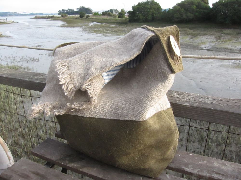 Handmade linen lug-around bag 