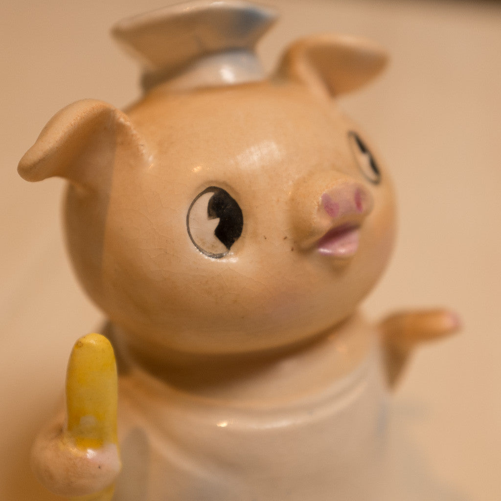 Vintage ceramic piggy salt and pepper shakers